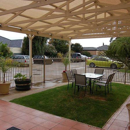 Adelaide International Motel Exterior foto